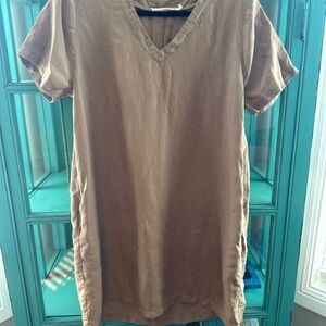 Ellison Tencel V-Neck Shift Dress in Light Olive Green